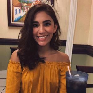 Meet your Posher, Elizabeth